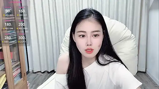 Snapshot of LILI-Baobei chatting on 20, 9, 2025 LILI-Baobei online show from 20, 9, 2025