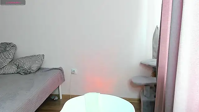 Sweet white chocolate online show from 3, 7, 2026