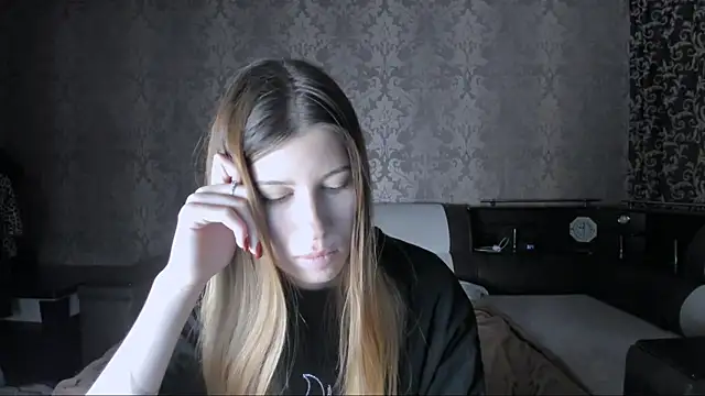 Agnes Allenn online show from 13, 10, 2025