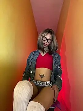 thalia dyson online show from 1, 1, 2025
