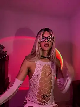 thalia dyson online show from 20, 3, 2025