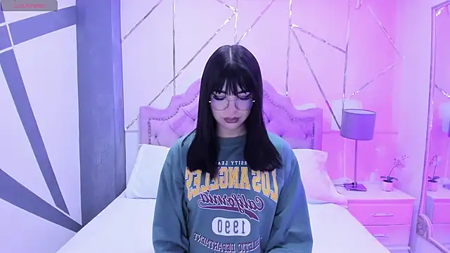 RoseCassie online show from 3, 1, 2025