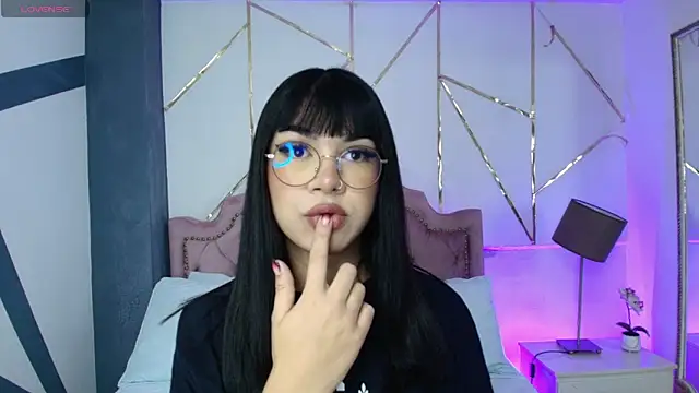 RoseCassie online show from 17, 1, 2025