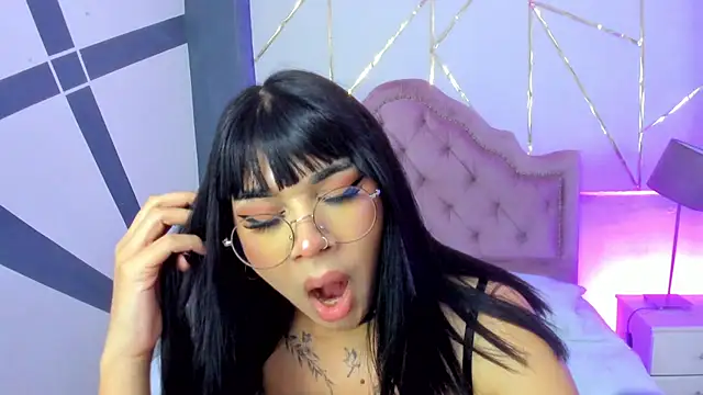 RoseCassie online show from 20, 1, 2025