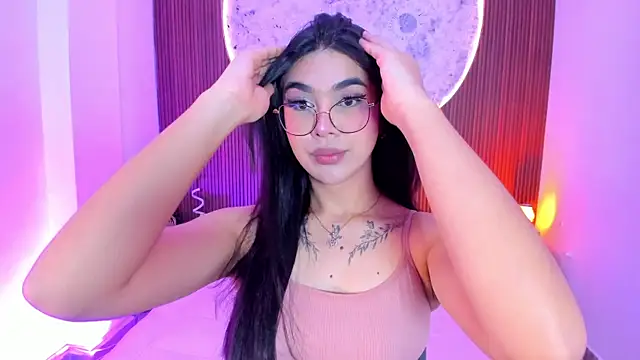 Snapshot of RoseCassie chatting on 27, 5, 2026 RoseCassie online show from 27, 5, 2026