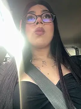 Snapshot of RoseCassie chatting on 12, 6, 2026 RoseCassie online show from 12, 6, 2026