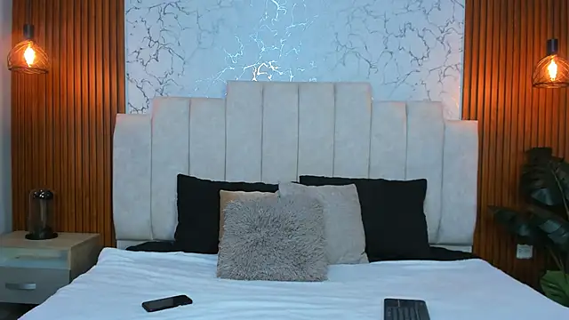 AinaraJimenez online show from 10, 2, 2025