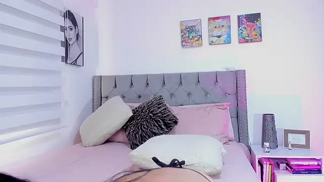 Sara Leblanc online show from 20, 1, 2025