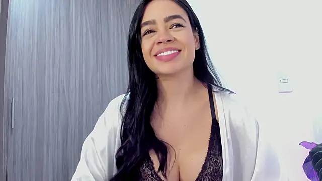 Sara Leblanc online show from 24, 2, 2025