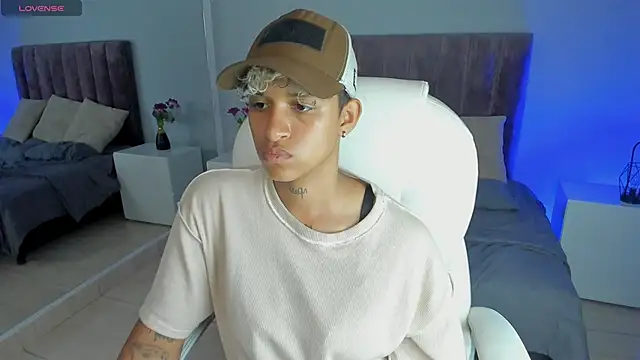 Dominick jones online show from 24, 1, 2025