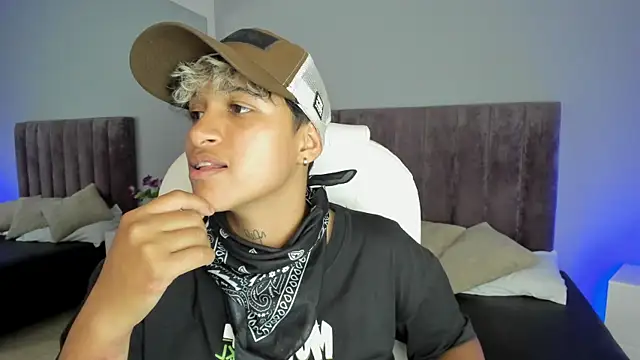 Dominick jones online show from 30, 1, 2025