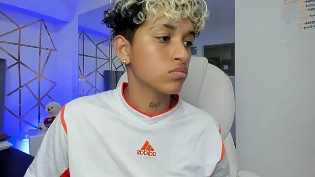 Dominick jones online show from 4, 2, 2025