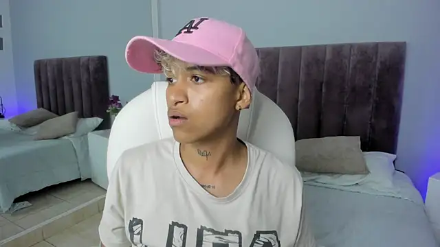 Dominick jones online show from 8, 2, 2025