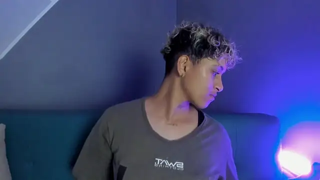 Dominick jones online show from 28, 2, 2025