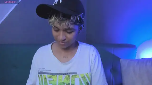 Dominick jones online show from 4, 3, 2025