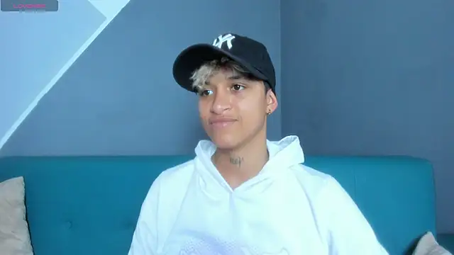 Dominick jones online show from 6, 3, 2025