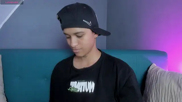 Dominick jones online show from 11, 3, 2025