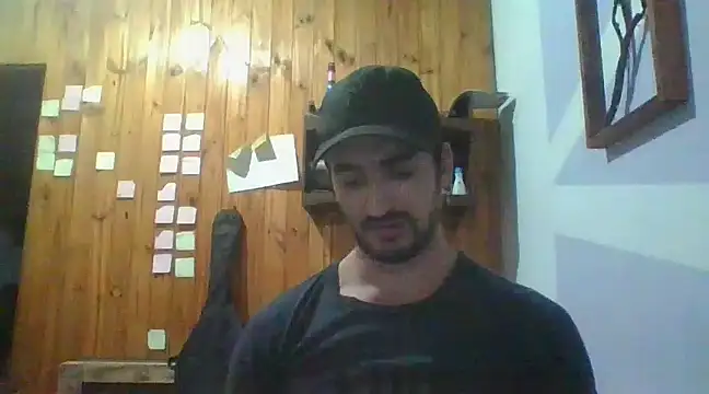 Snapshot of italianbighorse22 chatting on 19, 12, 2024 italianbighorse22 online show from 19, 12, 2024