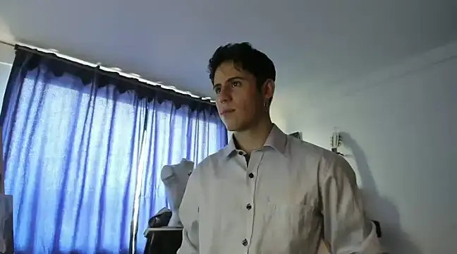 Antonello Vannucci online show from 4, 3, 2025