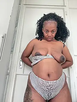 beverlyxxxx online show from 12, 3, 2025