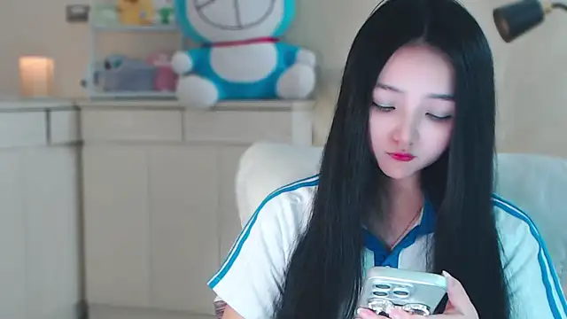 Snapshot of xiao-xiao-D chatting on 4, 1, 2025 xiao-xiao-D online show from 4, 1, 2025