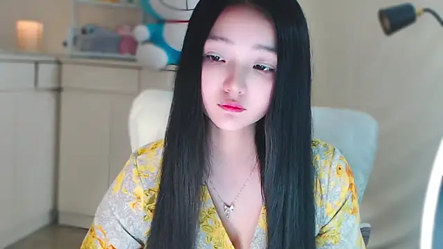 Snapshot of xiao-xiao-D chatting on 4, 1, 2025 xiao-xiao-D online show from 4, 1, 2025