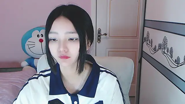 Snapshot of xiao-xiao-D chatting on 24, 2, 2025 xiao-xiao-D online show from 24, 2, 2025