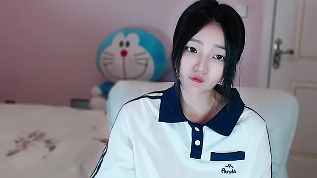 Snapshot of xiao-xiao-D chatting on 7, 3, 2025 xiao-xiao-D online show from 7, 3, 2025