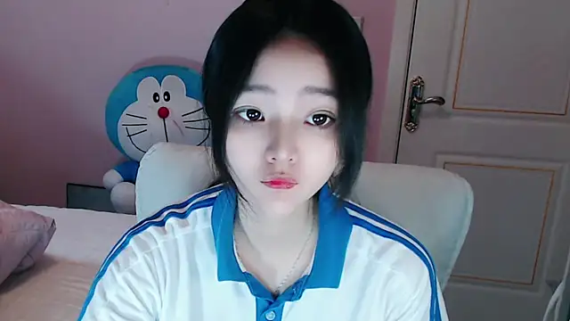 Snapshot of xiao-xiao-D chatting on 9, 3, 2025 xiao-xiao-D online show from 9, 3, 2025