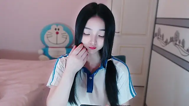 Snapshot of xiao-xiao-D chatting on 11, 10, 2025 xiao-xiao-D online show from 11, 10, 2025