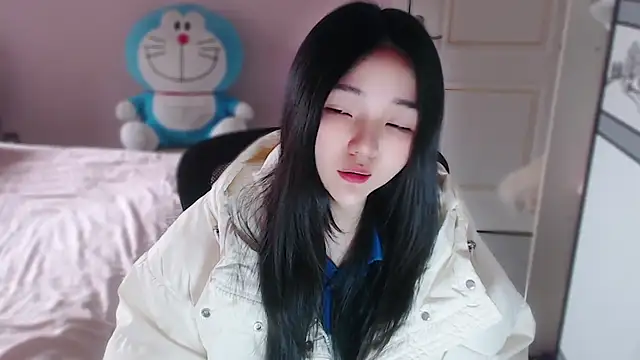 Snapshot of xiao-xiao-D chatting on 4, 12, 2025 xiao-xiao-D online show from 4, 12, 2025