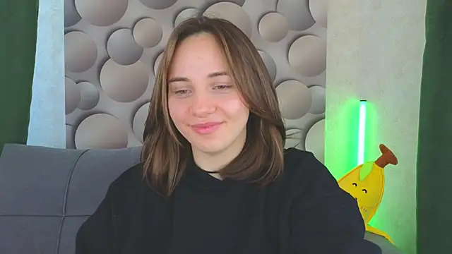 Cute smile sharon online show from 24, 2, 2025