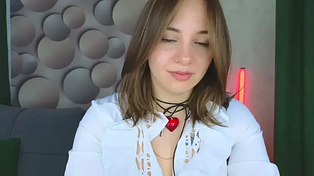 Cute smile sharon online show from 16, 3, 2025