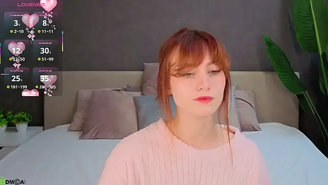 Mollly Rouge online show from 10, 10, 2025