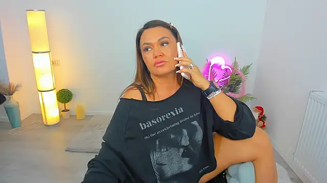 Aileen Stone online show from 30, 11, 2025