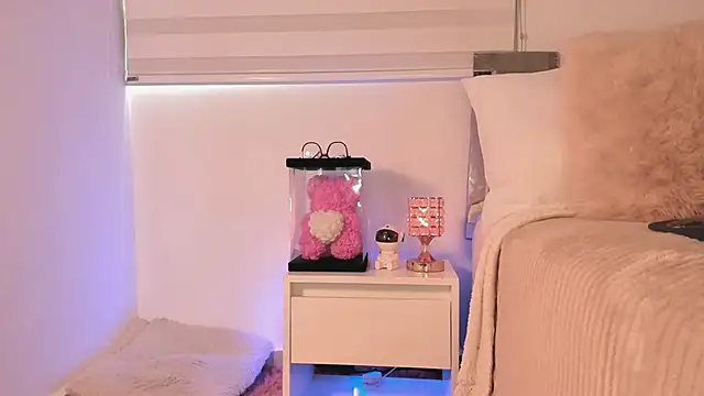 Alissonroses online show from 22, 11, 2025