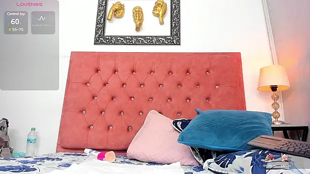 Snapshot of Samantha_Good chatting on 8, 2, 2025 Samantha Good online show from 8, 2, 2025