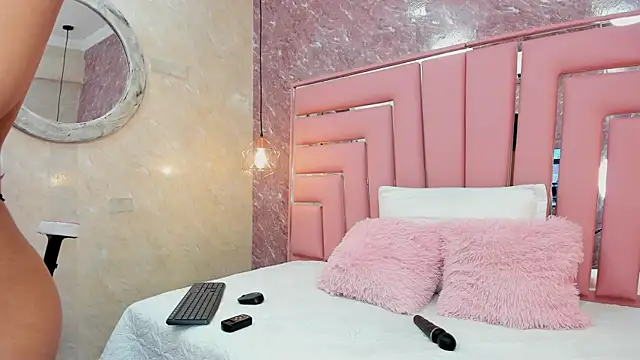 SEXY HOTTIE   online show from 30, 1, 2025