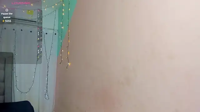 dani-lue online show from 30, 1, 2025