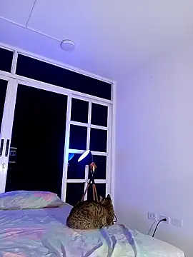 loladupont online show from 3, 4, 2026