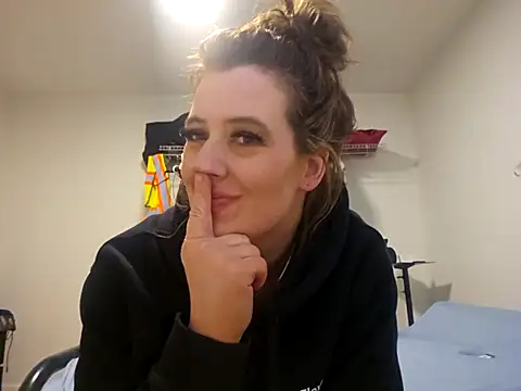 stunnaagirll online show from 11, 10, 2025