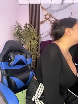 michell boobs  online show from 10, 11, 2025