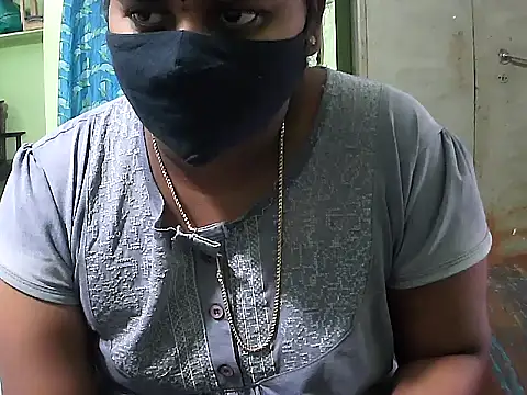 Snapshot of telugu_indhu_0001 chatting on 29, 11, 2025 telugu indhu 0001 online show from 29, 11, 2025