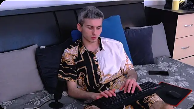 Snapshot of Devin_Jay chatting on 8, 1, 2026 Devin Jay online show from 8, 1, 2026