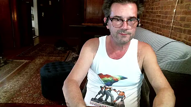 Johnny Bottoms online show from 18, 3, 2026