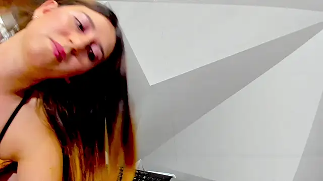 Valeria grey69 online show from 21, 10, 2025