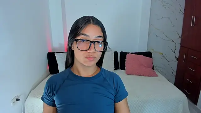 martina roldam online show from 14, 5, 2026