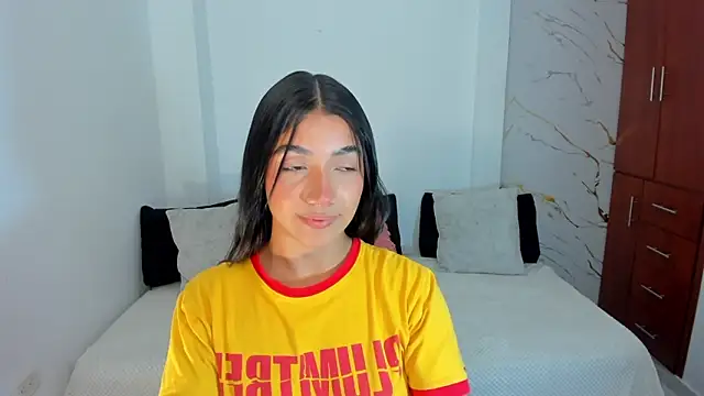 martina roldam online show from 23, 6, 2026
