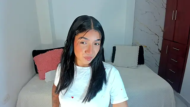 martina roldam online show from 25, 6, 2026