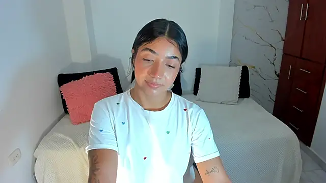 martina roldam online show from 25, 6, 2026